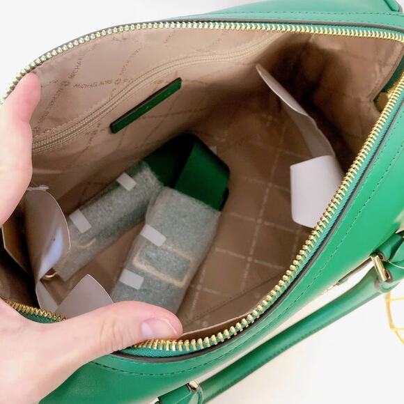 Michael Kors 35S3GTFU2B Jet Set Travel Medium Duffle Bag IN Palmetto Green - Picture 5 of 8